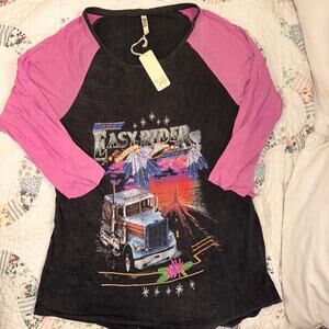 SPELL DESIGNS  NWT EASY RIDER TRUCKER RAGLAN TOP TEE S